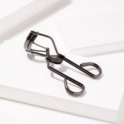 Tweezerman ProMaster Lash Curler (Lifestyle 1)